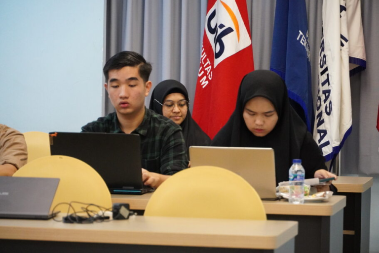 Pengembangan Bahan Ajar  Pariwisata Digital yang menarik