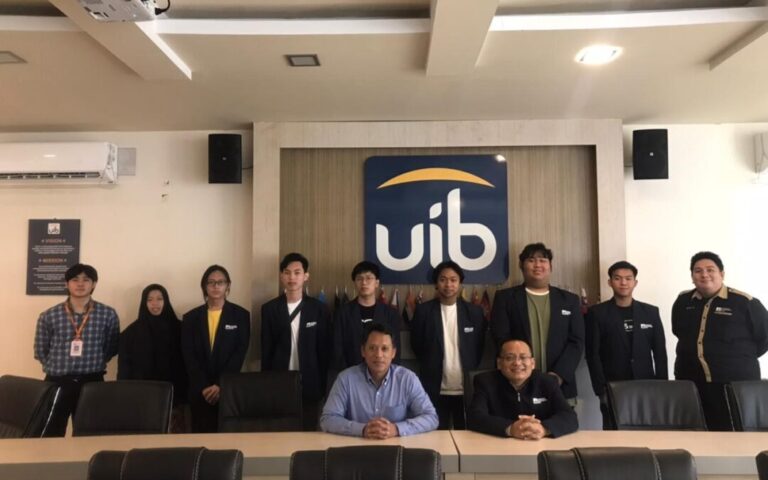 Tujuh Mahasiswa Sistem Informasi Mengikuti Program MBKM: Pertukaran Mahasiswa ke Universitas Islam Indonesia, Yogyakarta