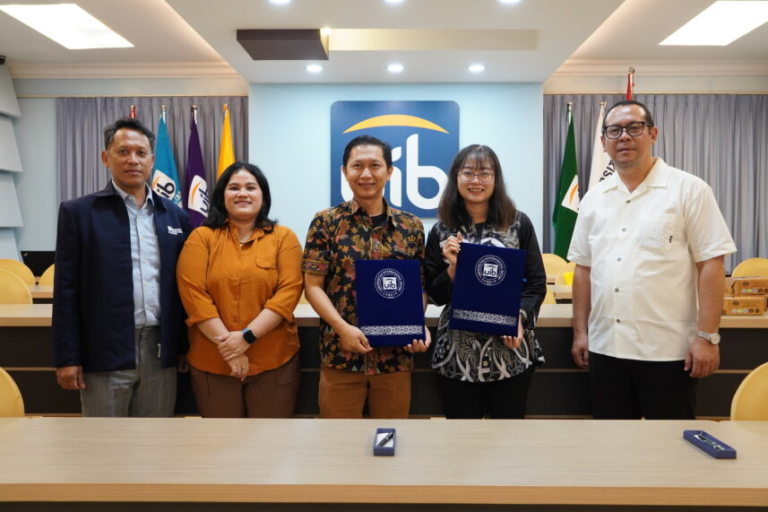 UNIVERSITAS INTERNASIONAL BATAM DAN INSTITUT PARIWISATA TRISAKTI TANDATANGANI KERJASAMA UNTUK TINGKATKAN SDM PARIWISATA