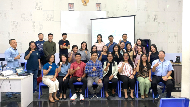 Dosen Program Studi Pendidikan Bahasa Inggris UIB Sebagai Pembicara di Seminar to Organize the 2024/2025 Academic Year di SMA Kristen Tabqha Batam