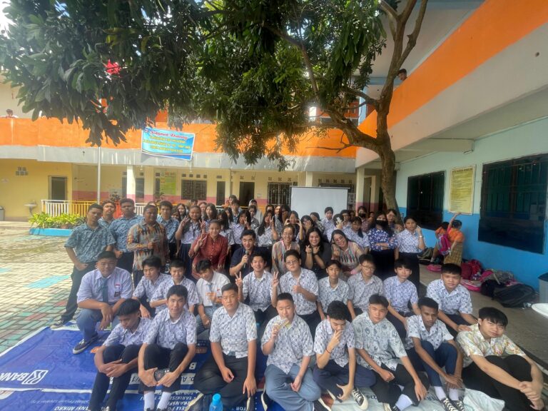 Talkshow di MPLS SMK Yos Anugerah Batam Mendorong Disiplin dan Penggunaan Gadget yang Baik