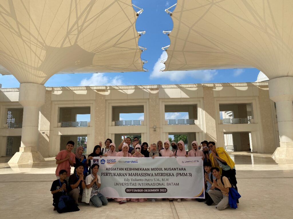 A group of people posing for a photo Description automatically generated