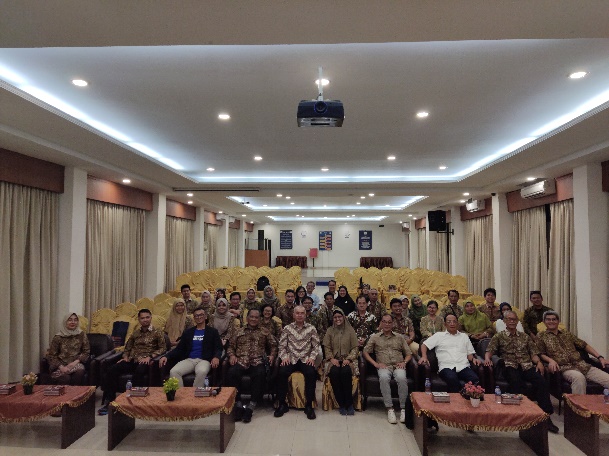 SILATURAHMI DAN KUNJUNGAN DEPARTEMEN TEKNIK SIPIL UNIVERSITAS INDONESIA KE TEKNIK SIPIL UNIVERSITAS INTERNASIONAL BATAM