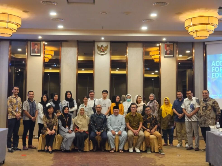 Communication with Community bersama Pengungsi tentang Penyelenggaraan Pendidikan Formal bagi Pengungsi Anak Jumat, 6 Oktober 2023 di Hotel Grands I