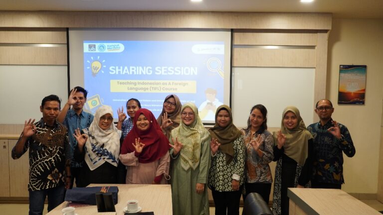 Kunjungan FKIP UMRAH Dalam Pelaksanaan Mata Kuliah Teaching Indonesia As A Foreign Language (TIFL)