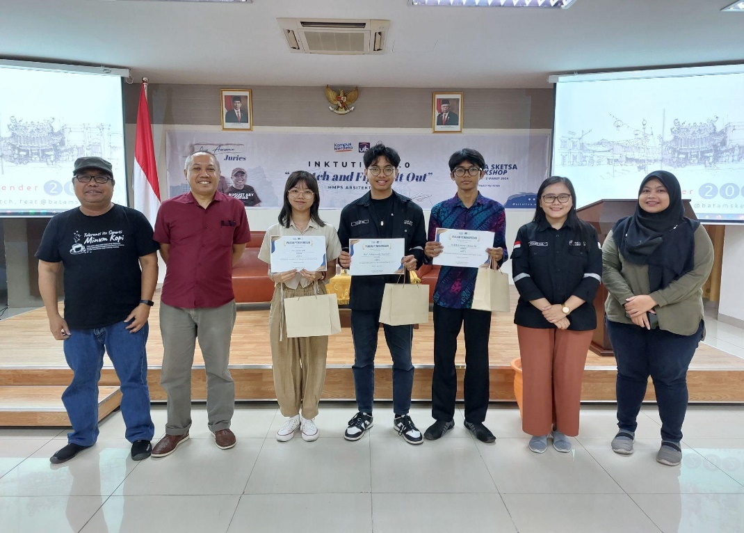 A group of people holding signs

Description automatically generated