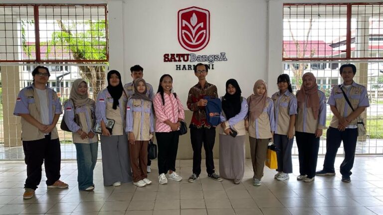 Bringing English to Life through Games at Sekolah Satu Bangsa Harmoni