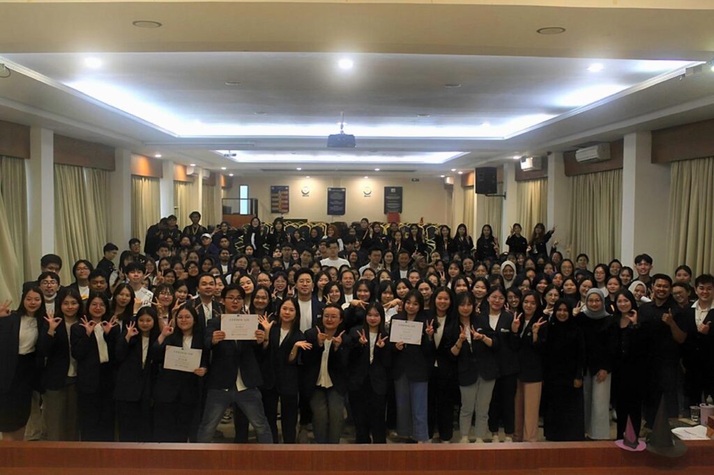 A group of people in a room AI-generated content may be incorrect.