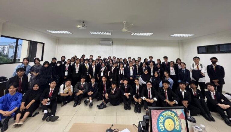 A group of people in a room AI-generated content may be incorrect.