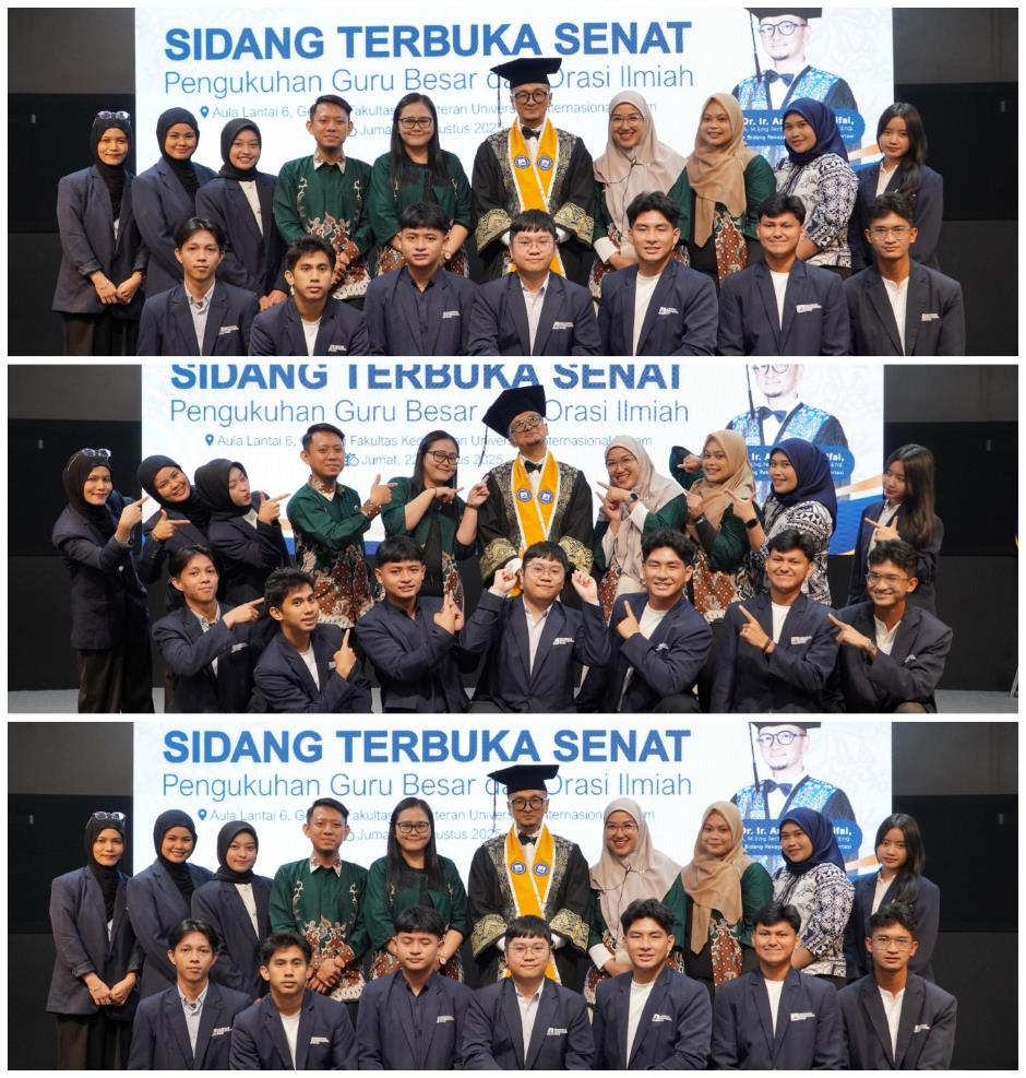 A group of people posing for a photo

Description automatically generated