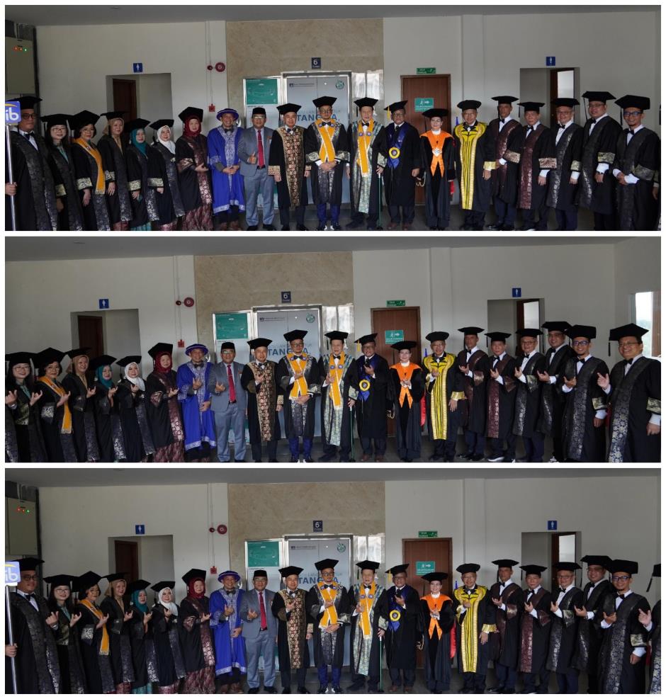 A group of people wearing graduation gowns

Description automatically generated
