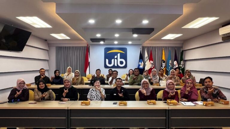 Parents Gathering FKS UIB 2025: Mengenal Lebih Dekat Kurikulum dan Para Dosen