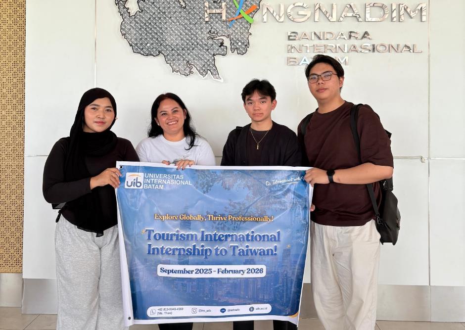 A group of people holding a sign AI-generated content may be incorrect.