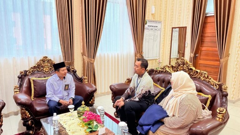 Dosen Ilmu Hukum UIB Lakukan Pendampingan Mahasiswa Magang MBKM di Pengadilan Agama Batam