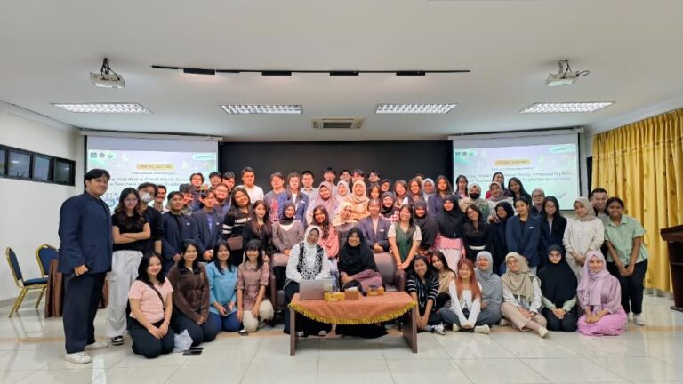 ELE Visiting Lecturer: Preparing Future English Teachers with Global Englishes Awareness