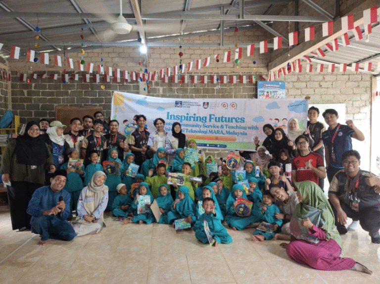 Mahasiswa PBI UIB dan UiTM Malaysia Bersinergi untuk Masyarakat Lewat Program ELE for Community di Sanggar Belajar Tunas Harapan Batam