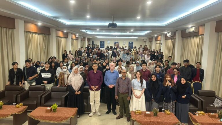 Hadirkan Dua Narasumber Translator Profesional, ELE UIB Gelar International Seminar untuk Mengupas Etika dan Peluang Penerjemahan di Era AI