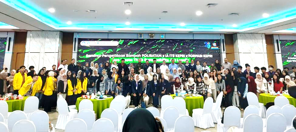 A group of people in a room AI-generated content may be incorrect.