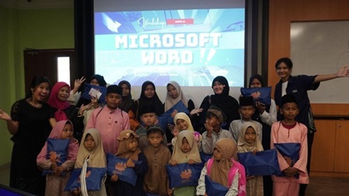 A group of people posing for a photo
AI-generated content may be incorrect.