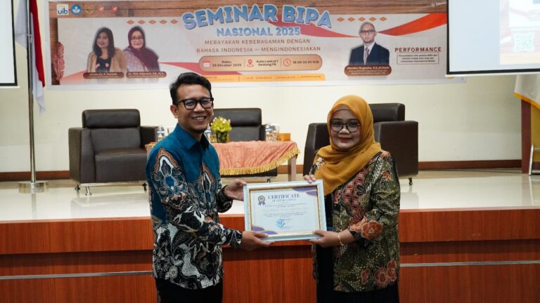 Strengthening Academic Collaboration: UIB and Kantor Bahasa Kepulauan Riau Officially Establish Partnership at the National BIPA Seminar 2025