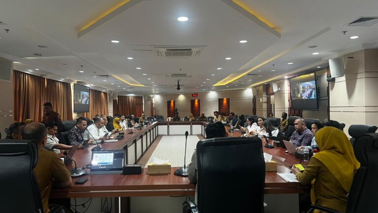 Perkuat Sinergi Akademisi dan Pemerintah, Kepala Program Sarjana Arsitektur UIB Hadir dalam FGD RP2P Kota Batam untuk Wujudkan Pengelolaan Perkotaan yang Berkelanjutan