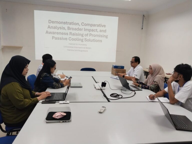 Diskusi Ilmiah Tim UIB dengan Tim Habitat For Humanity Indonesia dalam Diskusi Metodologi Penelitian untuk Pendataan Kinerja Termal Bangunan Rumah Tinggal Terjangkau