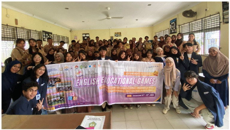 ELE Goes to School: English Educational Games sebagai Inovasi Pembelajaran Interaktif di SMA Negeri 17 Batam