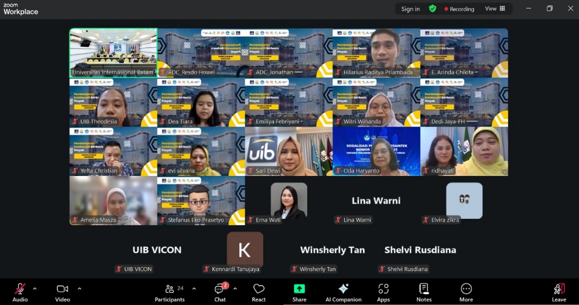A screenshot of a video chat
Description automatically generated
