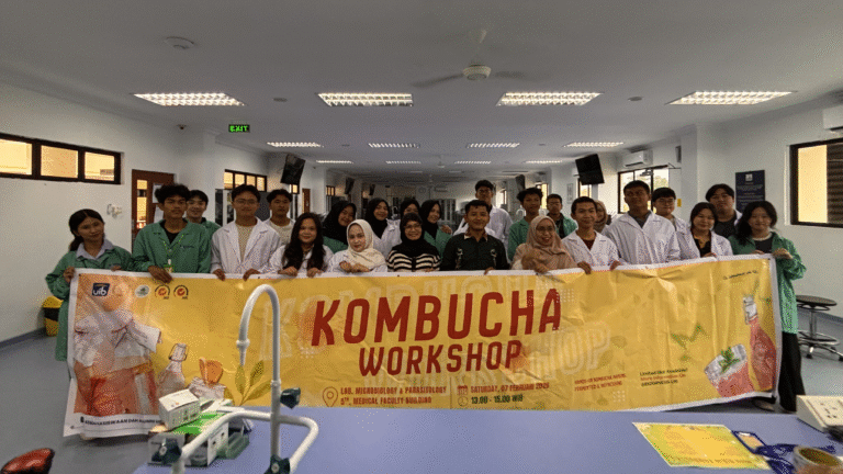 HMPS Biologi UIB Gelar Workshop Pembuatan Kombucha: Edukasi Sains di Balik Minuman Fermentasi Tradisional