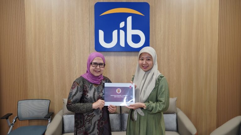 Podcast UIB On Air Episode 7 bersama Prof. Elza Syarief “Urgensi Pengesaham RUU-PPRT: Menuju Hubungan Kerja yang Adil, Profesional, dan Bermanfaat”