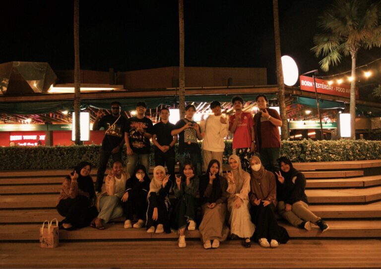 Monitoring and Evaluation Gathering and Iftar with International Students Strengthens Community Bond at UIB