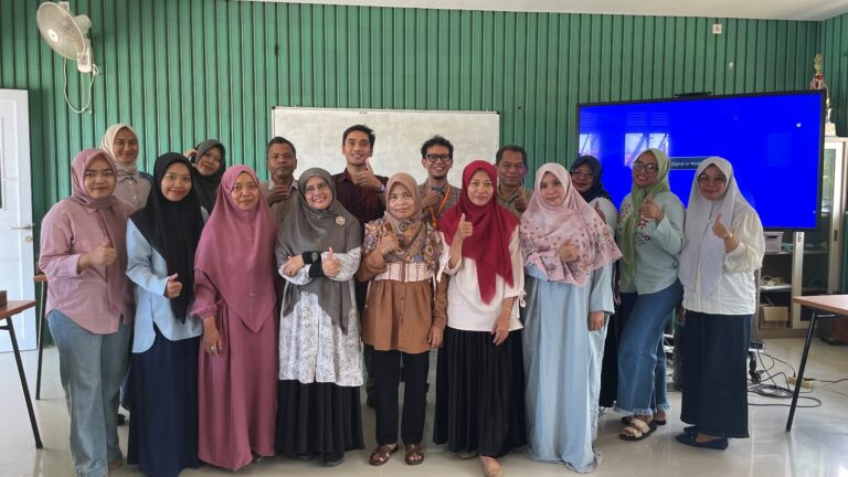 Empowering Educators: ELE UIB Conducts Teacher Training on Digital Competence and Innovative Learning at SMA Negeri 26 Batam