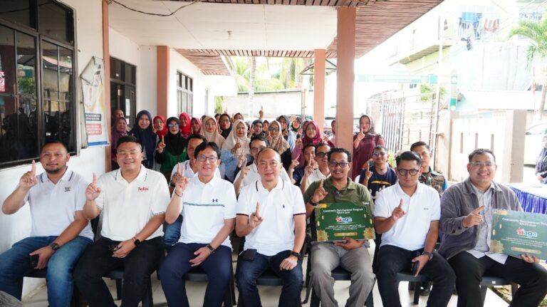 RAFI: Ramadhan dan Idul Fitri, Program Studi Gizi UIB Edukasi Pemanfaatan Limbah Pisang dalam Kegiatan Pengabdian Masyarakat di Kelurahan Sambau