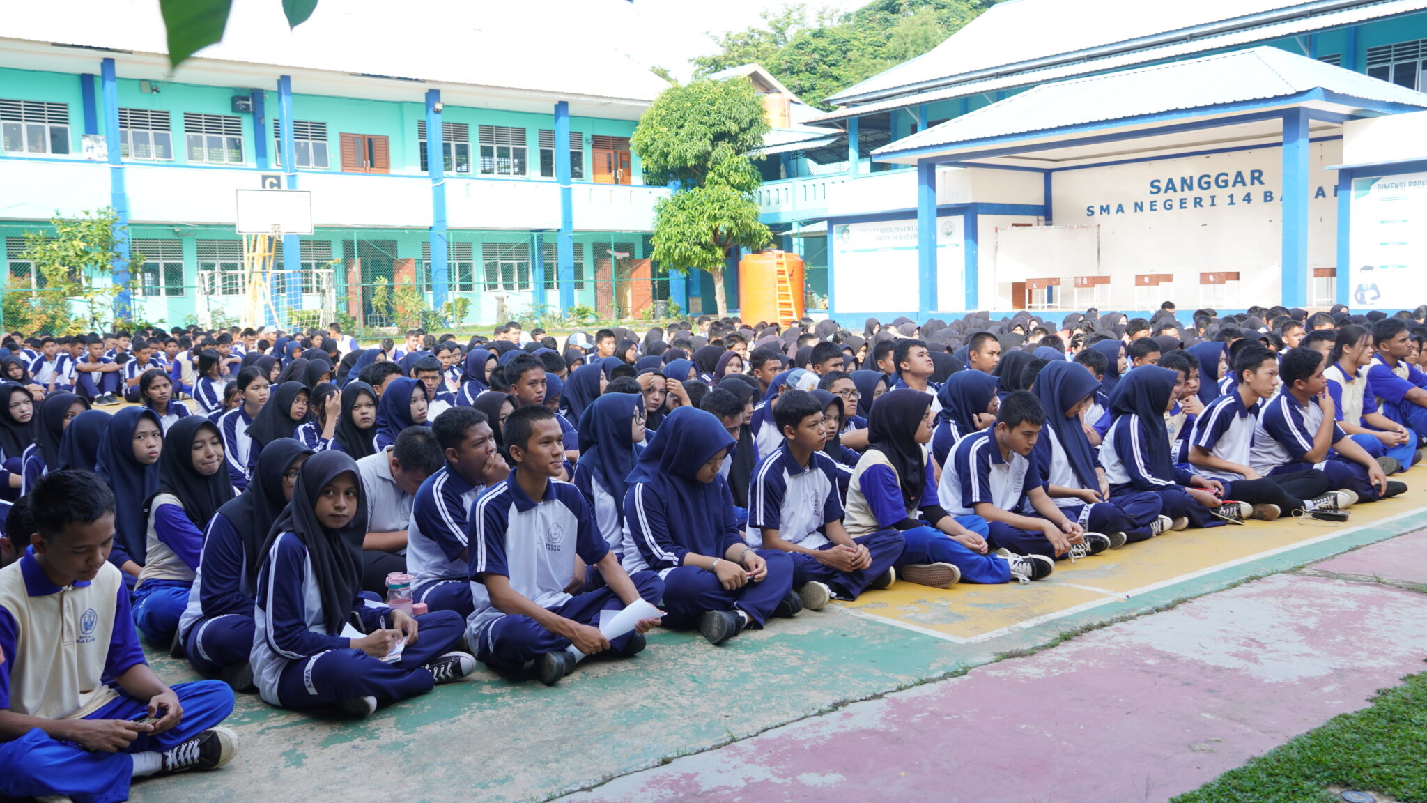 Generasi Z Siap Hadapi Era Digital, UIB Hadir Inspirasi Siswa SMAN 14 Batam di Peringatan Hardiknas 2026
