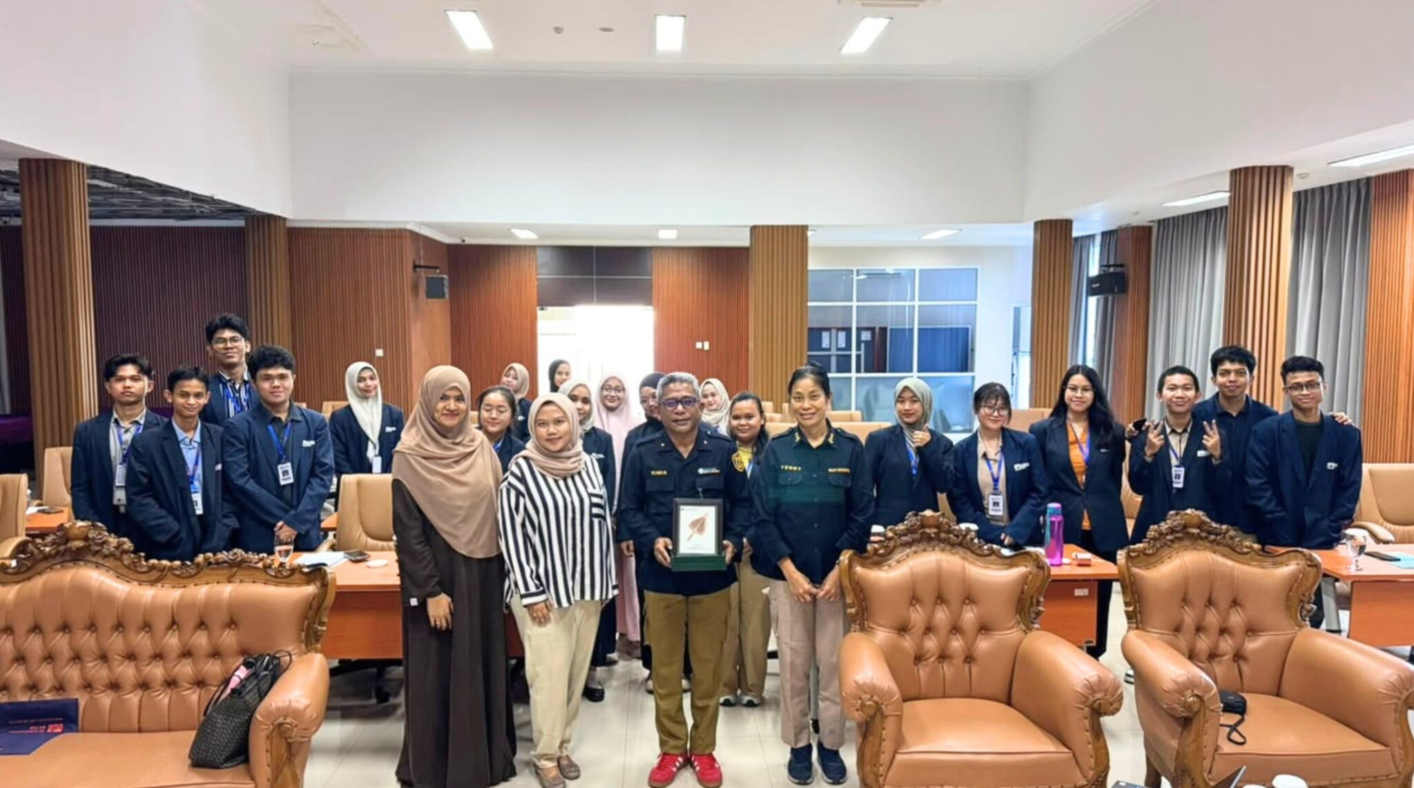 Perdalam Kompetensi Kedokteran Kepulauan, Mahasiswa FK UIB Lakukan Observasi Lapangan ke BBKK Batam