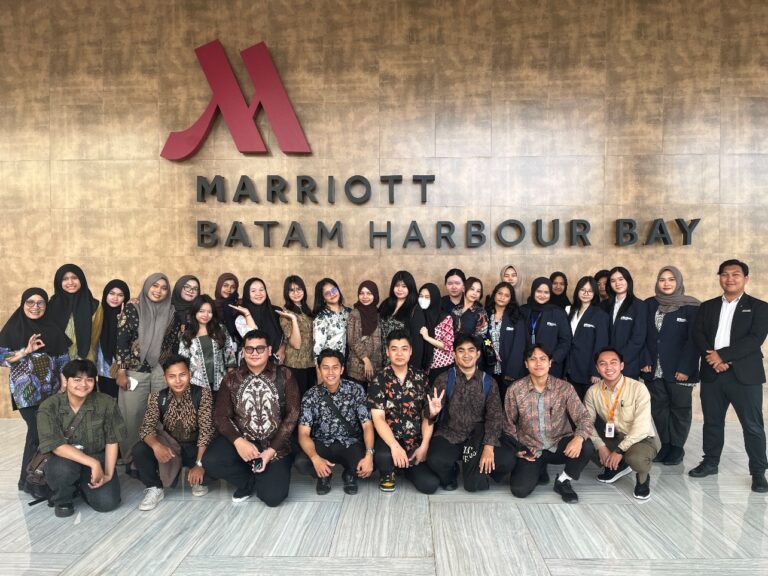 Marriotternship on-Wheels: Mahasiswa Pariwisata UIB Peroleh Pengalaman Industri Langsung di Batam Marriott Hotel Harbour Bay