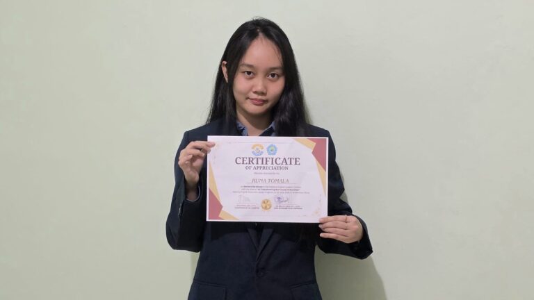 ELE UIB Student Earns Favorite Winner Award at National Hybrid English Speech Contest 2026