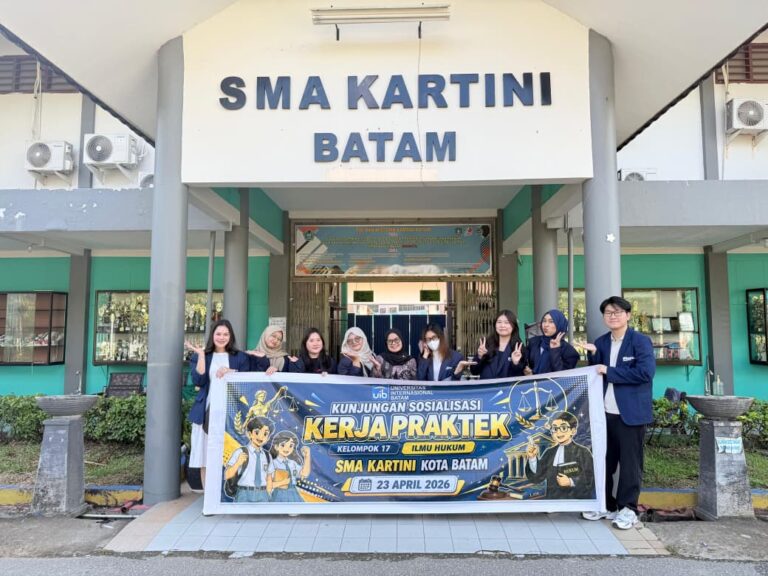 Mahasiswa Ilmu Hukum UIB Edukasi Kesadaran Hukum Pelajar SMA Kartini Batam melalui Program Pengabdian Masyarakat