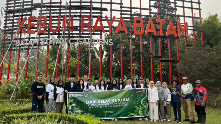 Kuliah Lapangan Prodi Biologi UIB Eksplorasi Keanekaragaman Kebun Raya BatamKuliah Lapangan Prodi Biologi UIB Eksplorasi Keanekaragaman Kebun Raya Batam